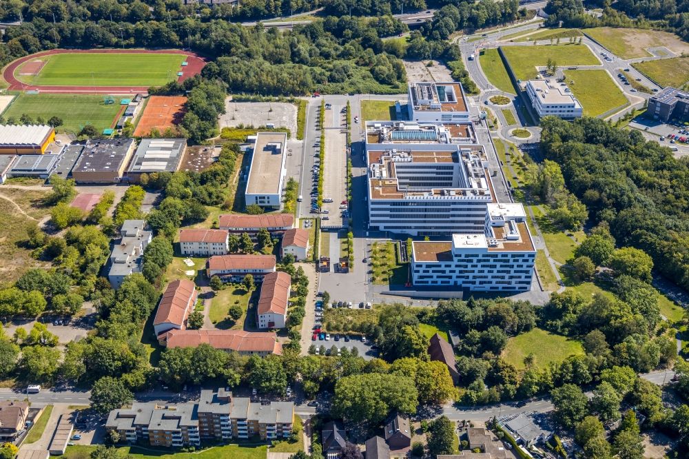 Bochum aus der Vogelperspektive: Neubau Gebäudekomplexes der Hochschule für Gesundheit am Gesundheitscampus in Bochum im Bundesland Nordrhein-Westfalen, Deutschland