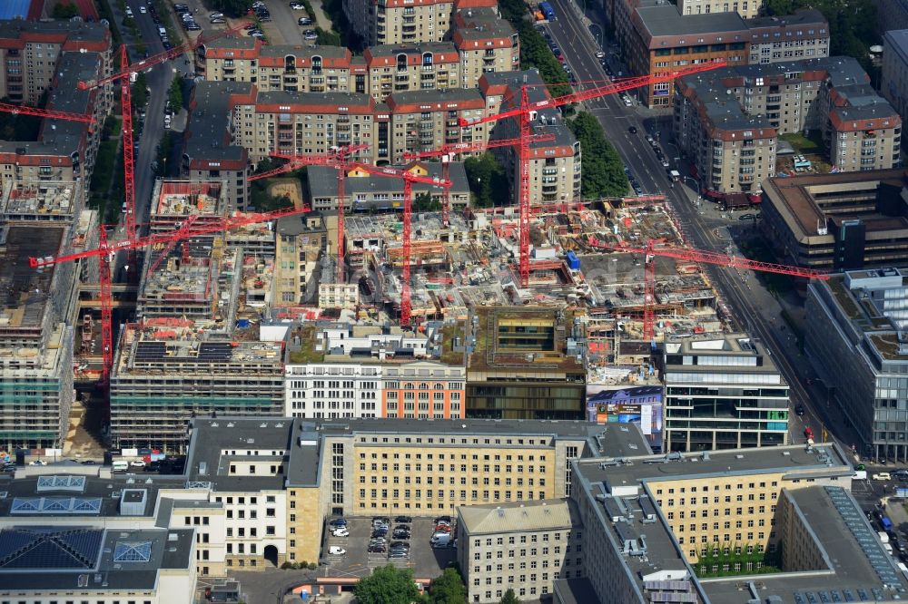 Berlin von oben - Neubau eines Gewerbe- und Wohnkomplexes auf dem Wertheim Areal am Leipziger Platz in Berlin - Mitte