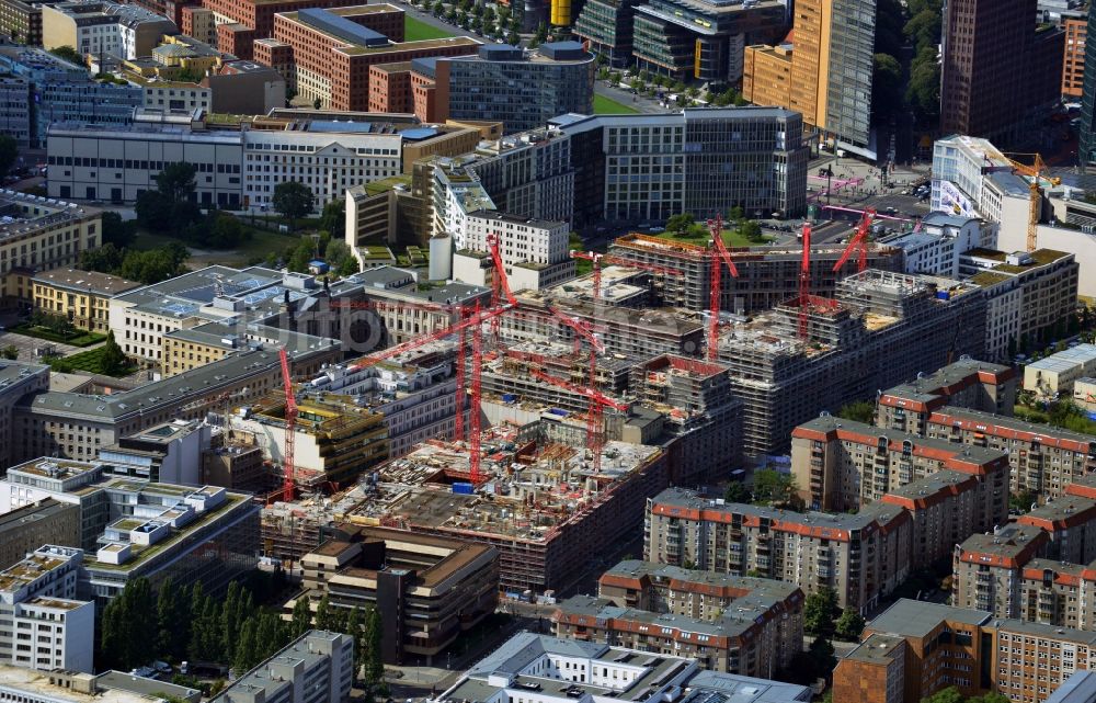 Luftbild Berlin - Neubau eines Gewerbe- und Wohnkomplexes auf dem Wertheim Areal am Leipziger Platz in Berlin - Mitte