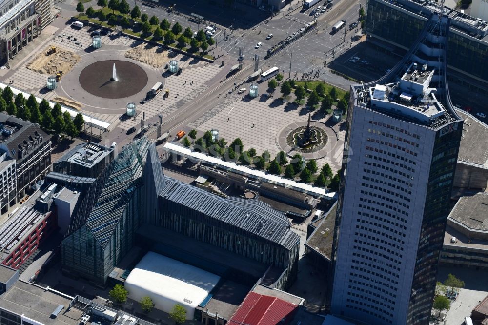 Leipzig aus der Vogelperspektive: Neubau des Hauptgebäudes der Universität UNI Leipzig im Bundesland Sachsen
