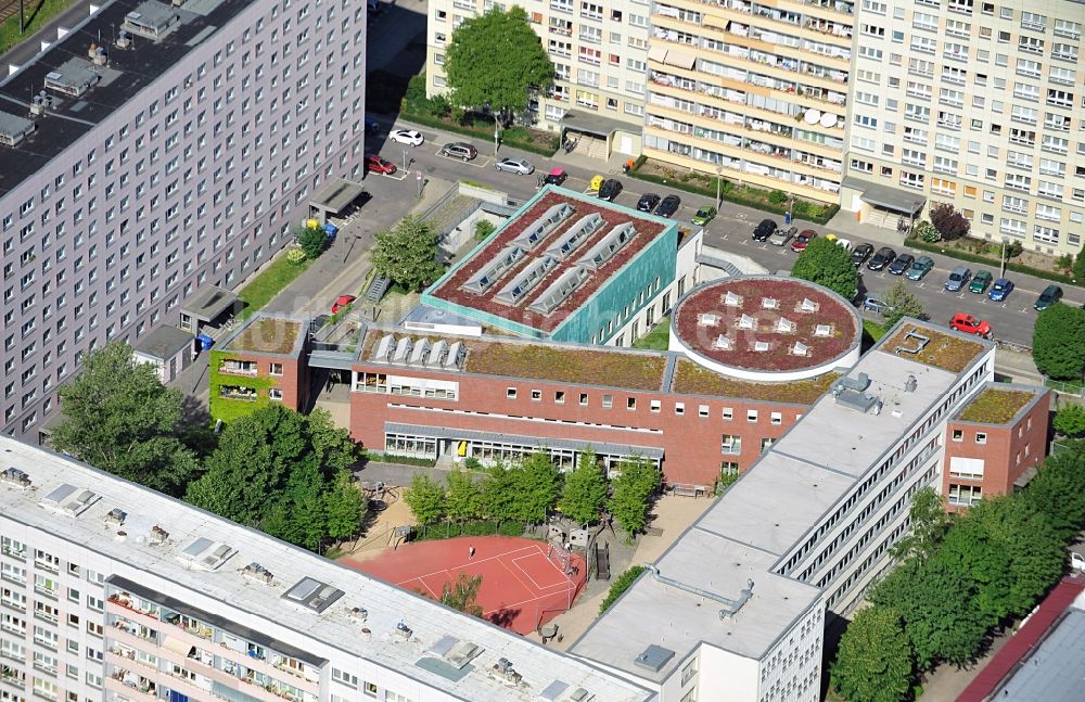 Luftbild Berlin - Neubau der Helene-Haeusler-Schule in Berlin / Prenzlauer Berg im Bundesland Berlin