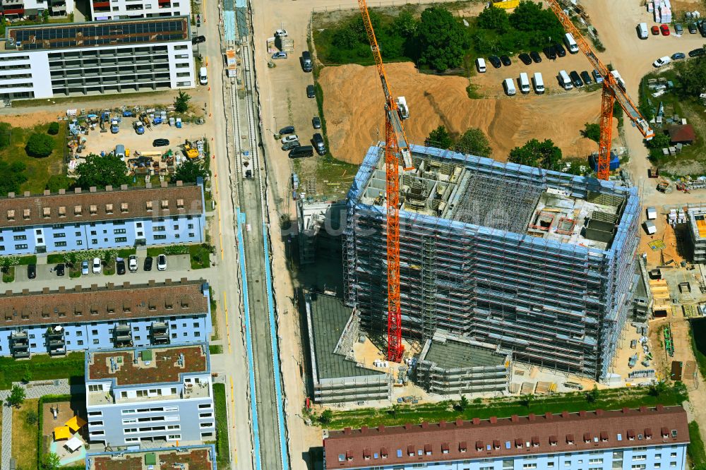 Mannheim von oben - Neubau Hochhaus- Gebäude Orbit im Wohngebiet Franklin Viertel im Ortsteil Käfertal in Mannheim im Bundesland Baden-Württemberg, Deutschland