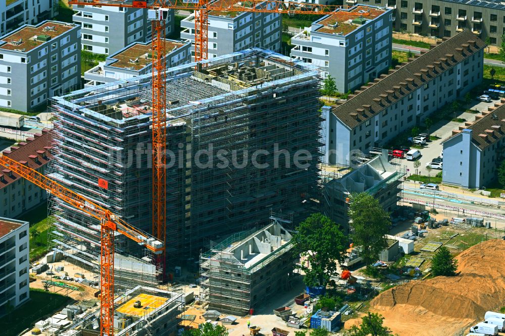 Luftbild Mannheim - Neubau Hochhaus- Gebäude Orbit im Wohngebiet Franklin Viertel im Ortsteil Käfertal in Mannheim im Bundesland Baden-Württemberg, Deutschland