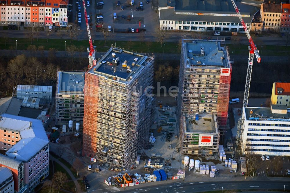 Luftbild Erfurt - Neubau des Hochhaus- Gebäudekomplexes Wir Quartier am Gera-Flutgraben in Erfurt im Bundesland Thüringen, Deutschland