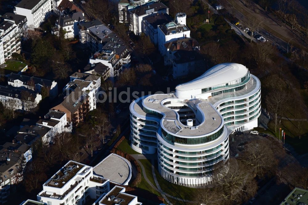 Luftaufnahme Hamburg - Neubau der Hotelanlage Luxushotel The Fontenay an der Außenalster im Stadtteil Rotherbaum in Hamburg