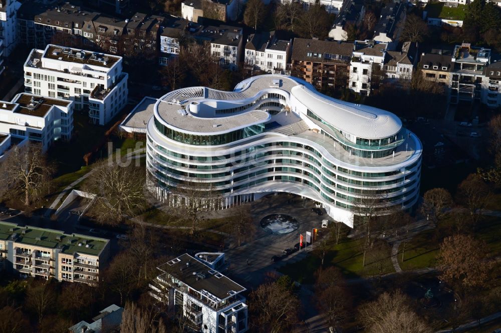 Luftaufnahme Hamburg - Neubau der Hotelanlage Luxushotel The Fontenay an der Außenalster im Stadtteil Rotherbaum in Hamburg