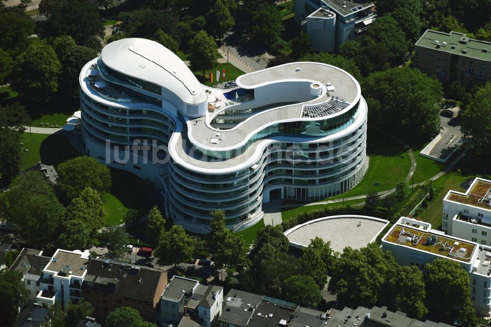 Luftbild Hamburg - Neubau der Hotelanlage Luxushotel The Fontenay an der Außenalster im Stadtteil Rotherbaum in Hamburg