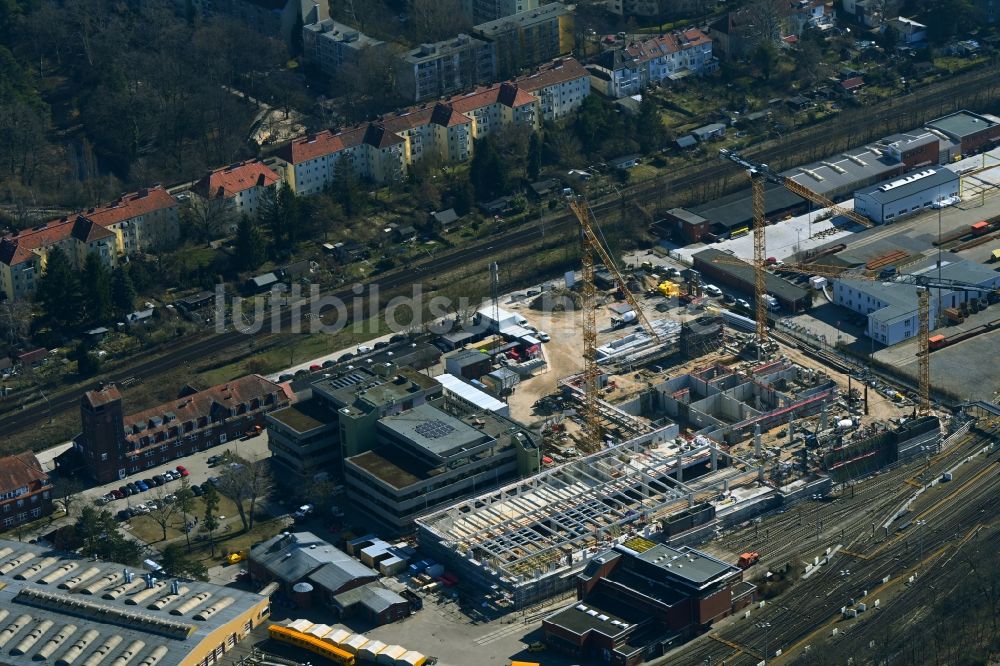 Luftbild Berlin - Neubau der Instandhaltungswerkstatt und Ausbesserungswerk für Zug- Waggons in Berlin, Deutschland