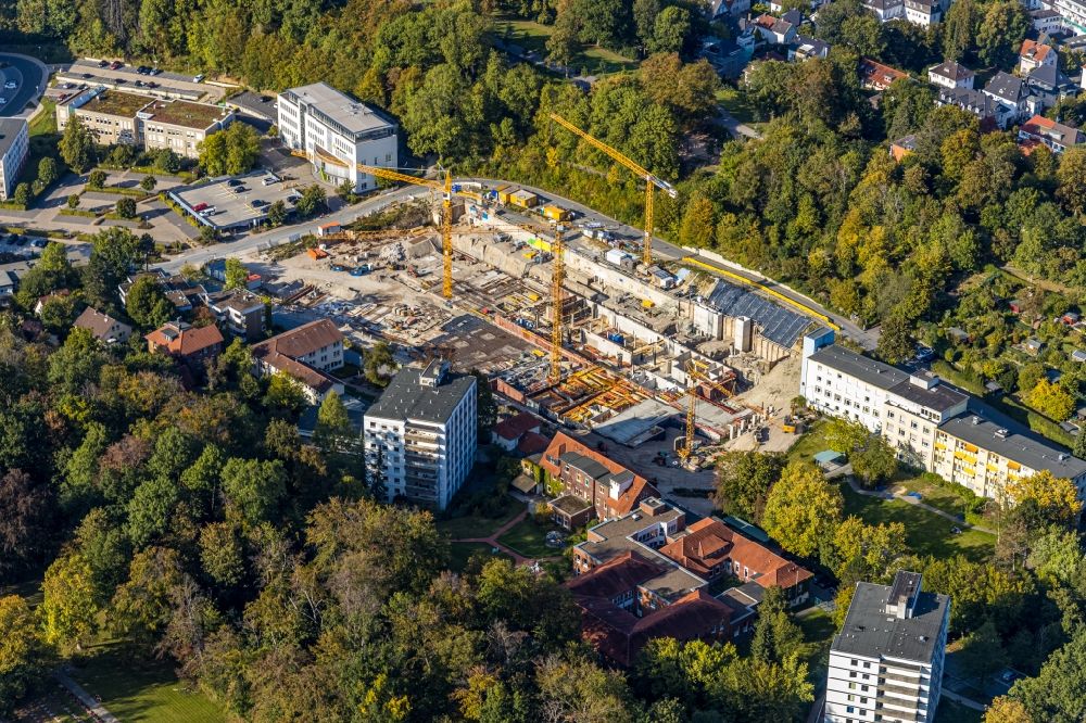 Bielefeld von oben - Neubau eines Klinik- Gebäudekomplexes in Bielefeld im Bundesland Nordrhein-Westfalen, Deutschland