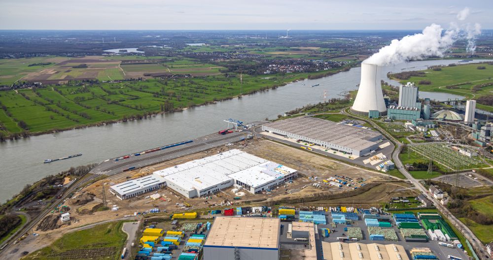 Duisburg von oben - Neubau des Logistikzentrums in Duisburg im Bundesland Nordrhein-Westfalen, Deutschland