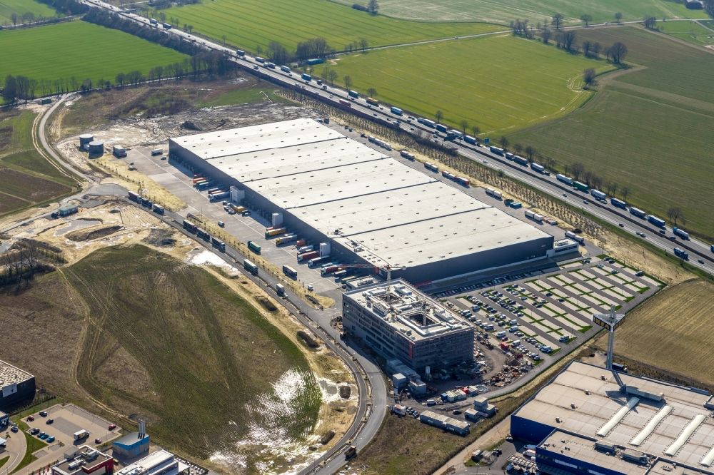 Kamen von oben - Neubau eines Logistikzentrums der Woolworth GmbH in Kamen im Bundesland Nordrhein-Westfalen, Deutschland