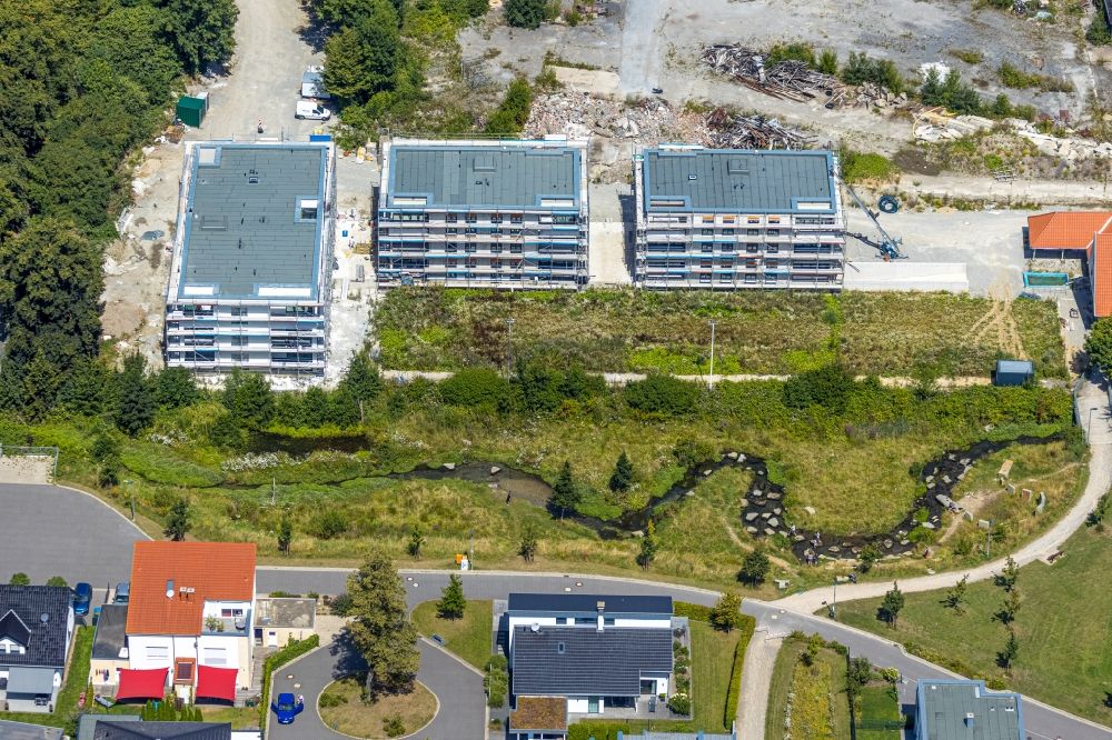 Soest aus der Vogelperspektive: Neubau von Mehrfamilien- Wohnhäusern am Feldmühlenweg in Soest im Bundesland Nordrhein-Westfalen, Deutschland