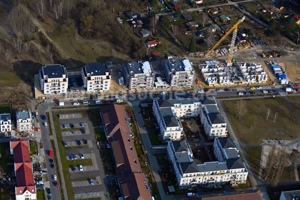 Berlin von oben - Neubau einer Mehrfamilienhaus-Wohnanlage Dichtervillen in Karlshorst in Berlin, Deutschland