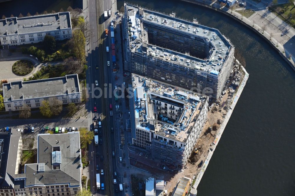 Luftbild Berlin - Neubau einer Mehrfamilienhaus-Wohnanlage am Humboldthafen in Berlin, Deutschland