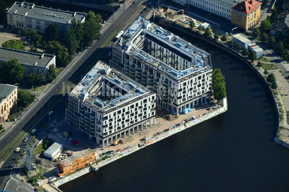 Luftaufnahme Berlin - Neubau einer Mehrfamilienhaus-Wohnanlage am Humboldthafen in Berlin, Deutschland
