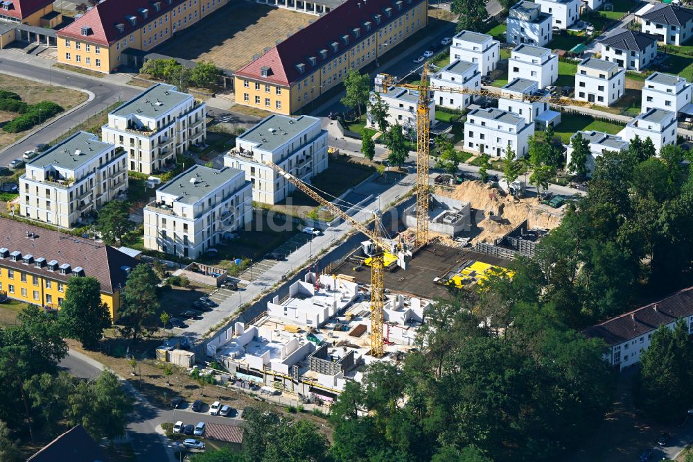 Luftbild Berlin - Neubau einer Mehrfamilienhaus-Wohnanlage Parkviertel Kladow in Berlin, Deutschland