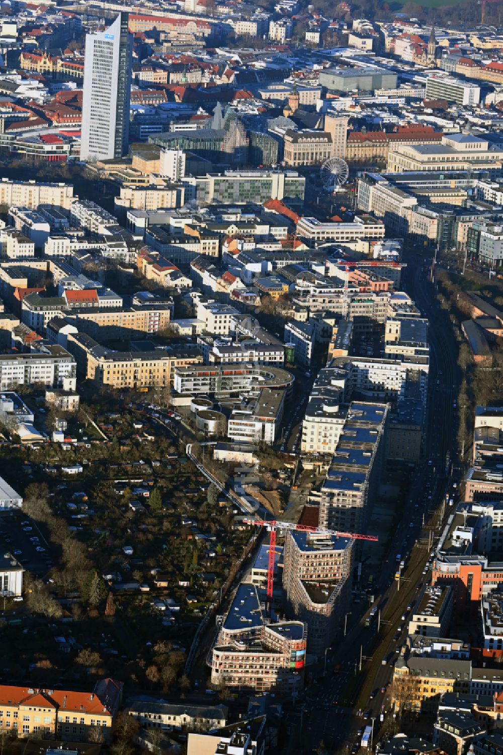 Luftbild Leipzig - Neubau einer Mehrfamilienhaus-Wohnanlage an der Prager Straße Ecke Johannisallee in Leipzig im Bundesland Sachsen, Deutschland