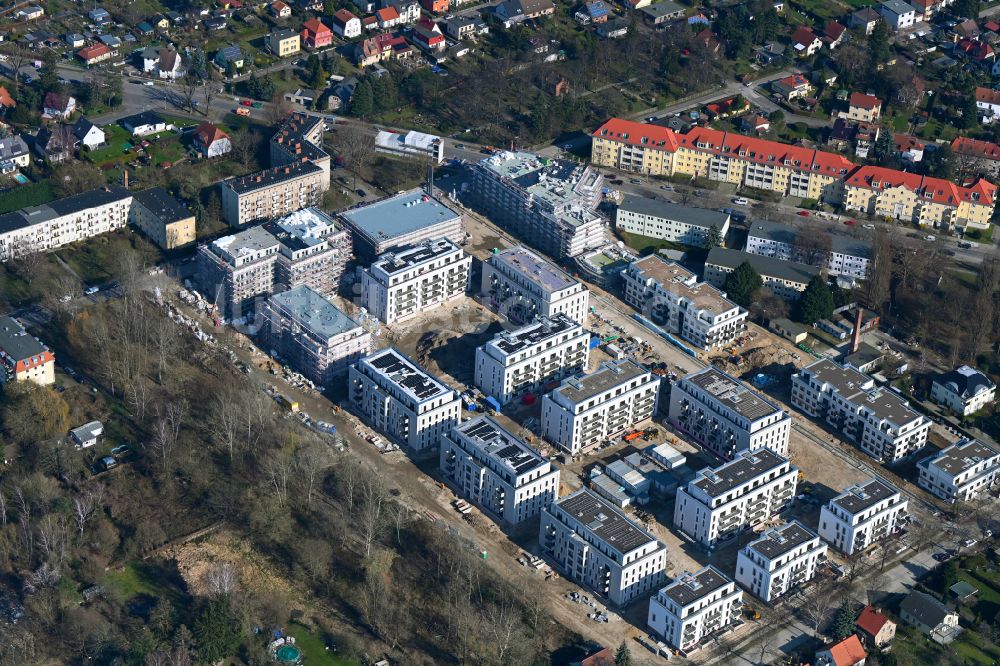 Berlin aus der Vogelperspektive: Neubau einer Mehrfamilienhaus-Wohnanlage Quartier Iduna in Berlin, Deutschland