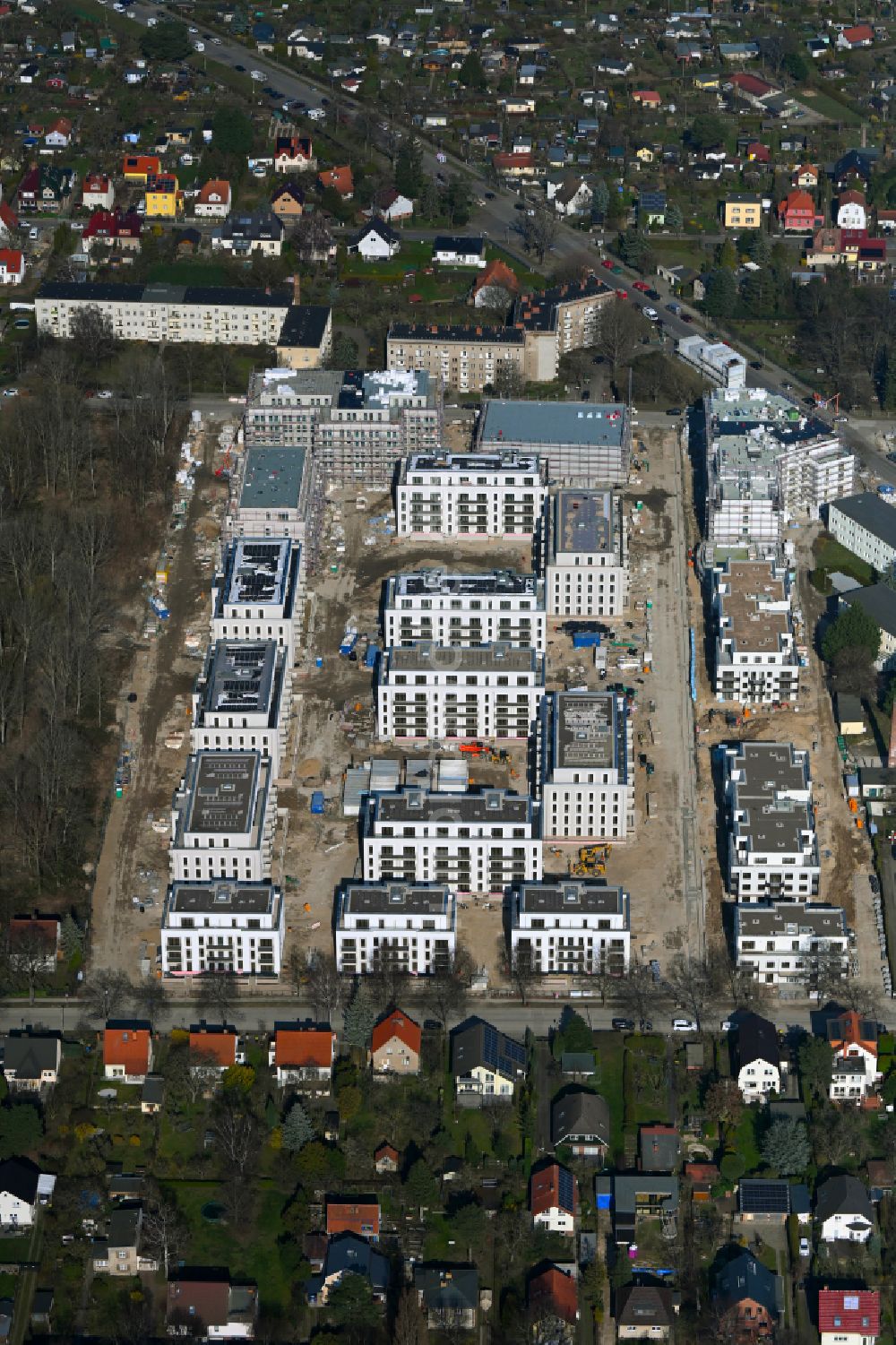 Luftaufnahme Berlin - Neubau einer Mehrfamilienhaus-Wohnanlage Quartier Iduna in Berlin, Deutschland