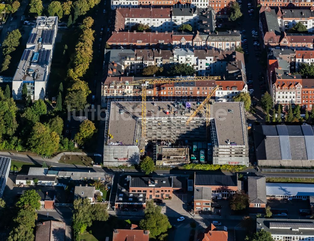 Luftaufnahme Kiel - Neubau einer Mikroapartment-Wohnanlage Lieblingsplatz an der VELO 10 in Kiel im Bundesland Schleswig-Holstein, Deutschland