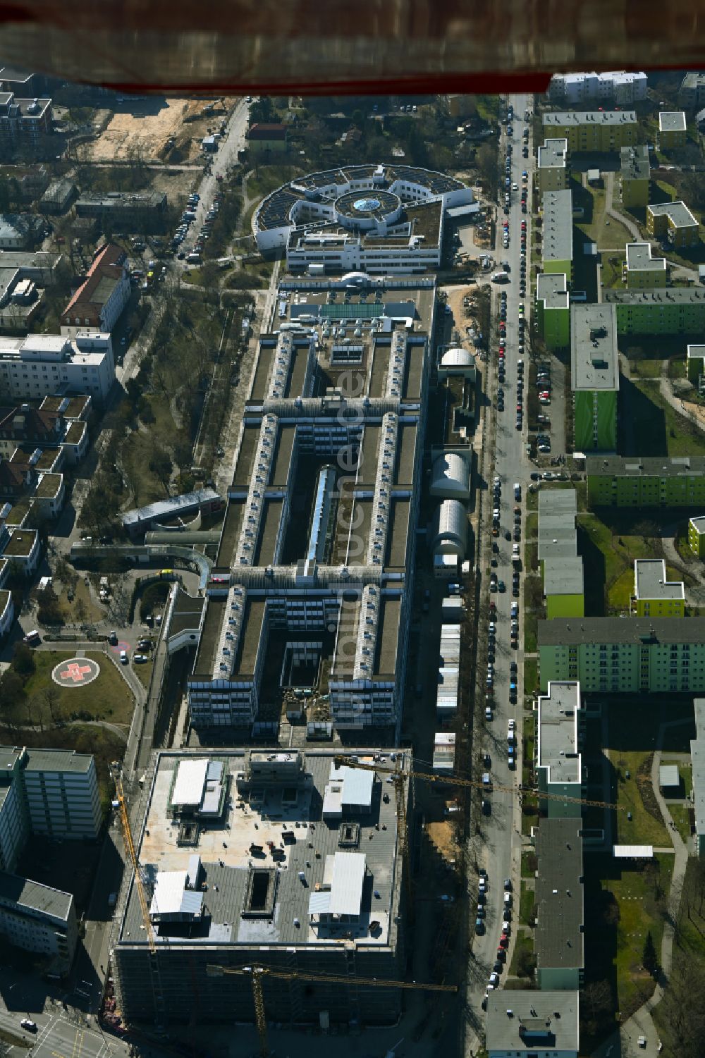Luftaufnahme Berlin - Neubau Nordkopf auf dem Klinikgelände des Krankenhauses Vivantes Klinikum Neukölln in Berlin, Deutschland