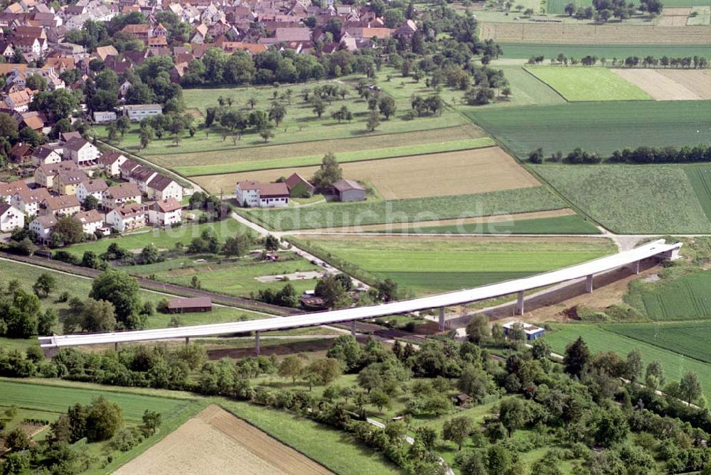 Luftbild Schwieberdingen / Baden-Württemberg - Neubau eines Schnellstraßenviadukt bei Schwieberdingen westlich von Stuttgart 24.05.03
