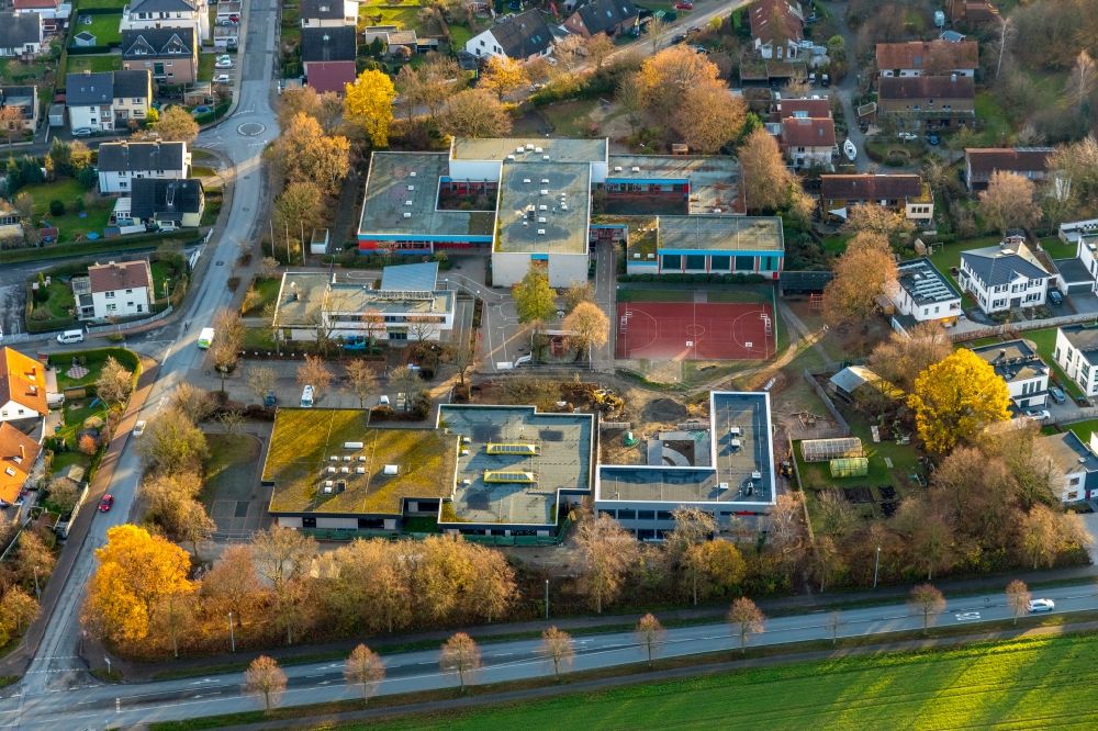 Luftbild Soest - Neubau des Schulgebäudes an der Bodelschwinghschule und der Jacob-Grimm-Schule in Soest im Bundesland Nordrhein-Westfalen, Deutschland