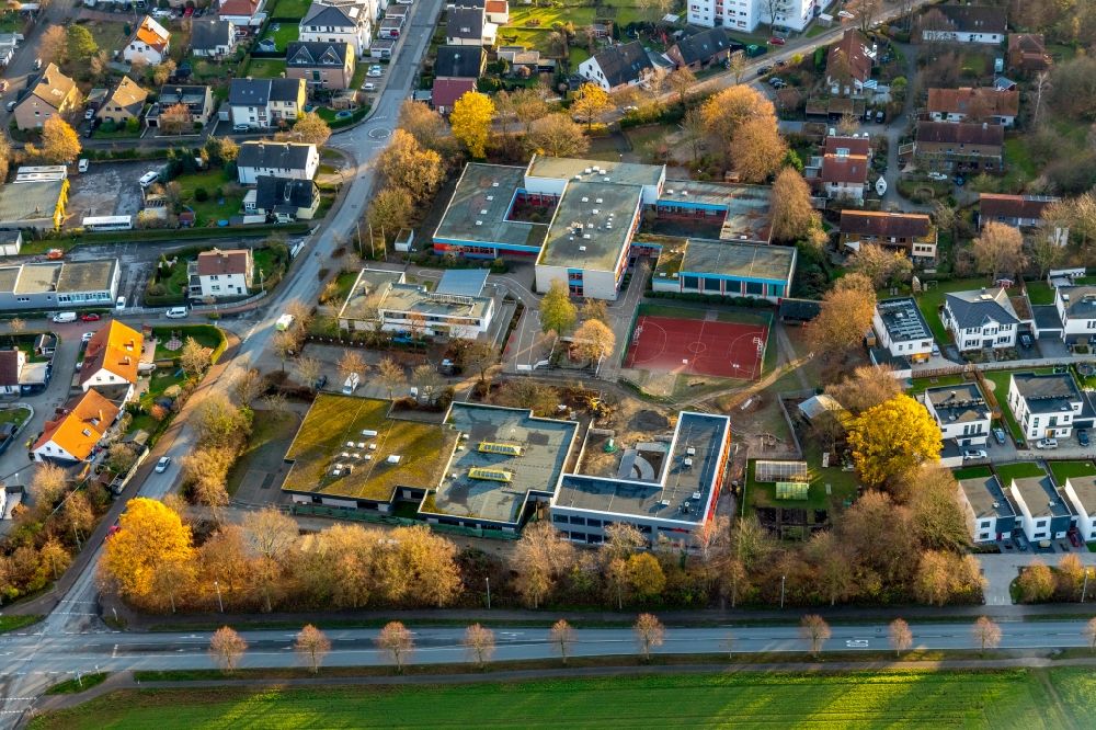 Luftaufnahme Soest - Neubau des Schulgebäudes an der Bodelschwinghschule und der Jacob-Grimm-Schule in Soest im Bundesland Nordrhein-Westfalen, Deutschland