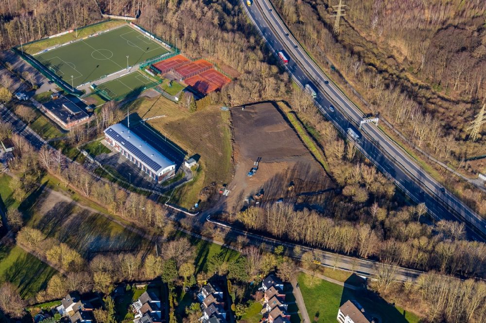 Hagen von oben - Neubau der Sportplatzanlagen an der Haßleyer Straße im Ortsteil Herbeck in Hagen im Bundesland Nordrhein-Westfalen, Deutschland