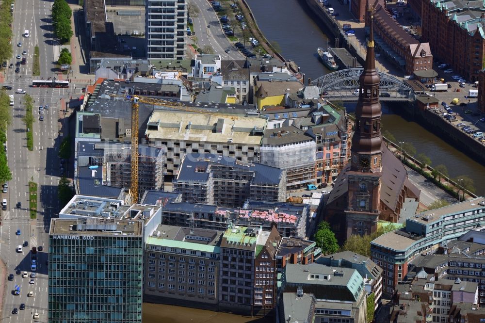 Luftaufnahme Hamburg - Neubau eines Stadtquartier- Wohnhauses in der Hamburg-Altstadt durch HTP HOCHTIEF Solutions AG