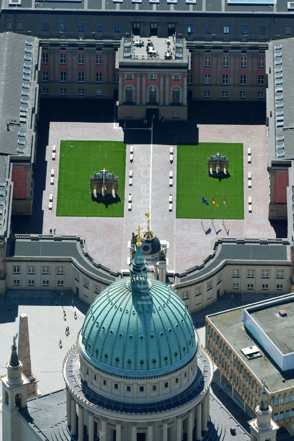 Luftbild Potsdam - Neubau des Stadtschloß und Brandenburger Landtag in Potsdam im Bundesland Brandenburg