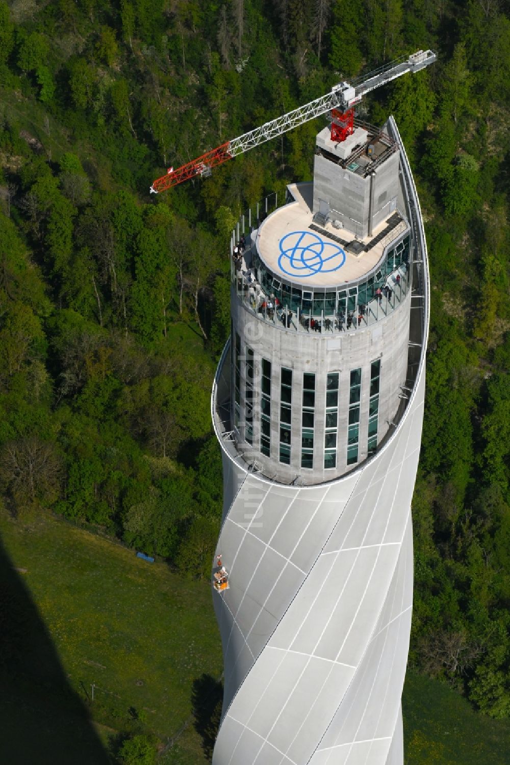 Luftaufnahme Rottweil - Neubau des ThyssenKrupp Aufzugstestturm in Rottweil im Bundesland Baden-Württemberg