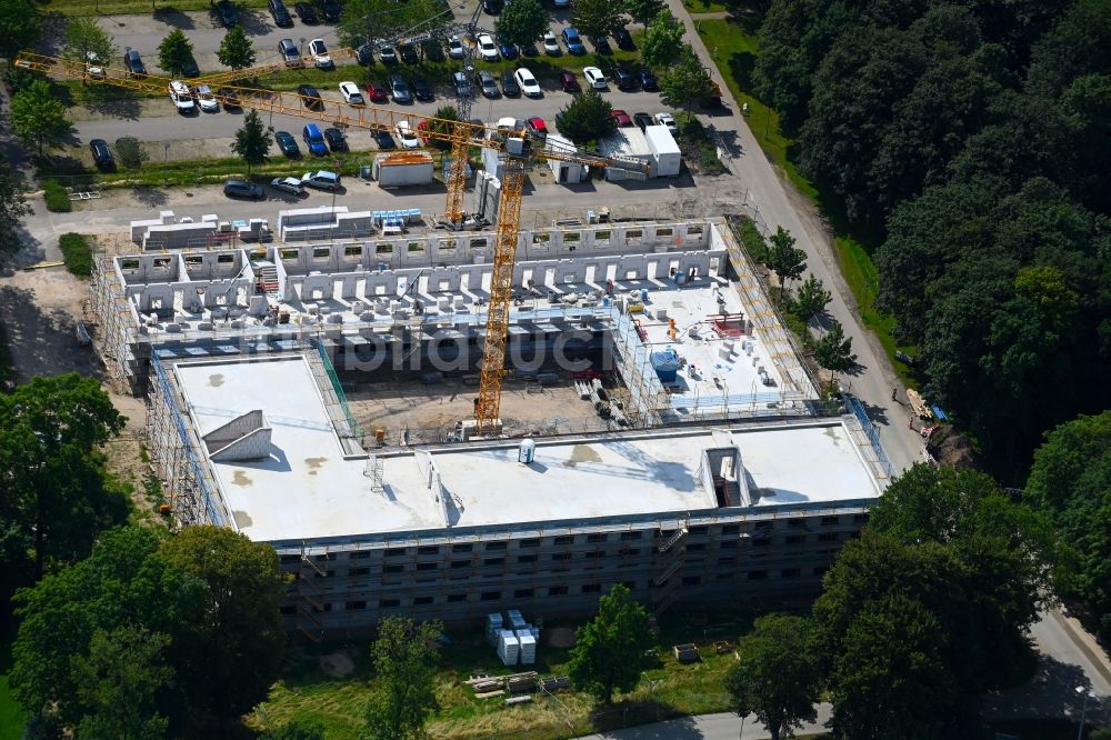 Flensburg von oben - Neubau eines Unterkunftsgebäude der Marineschule in Flensburg im Bundesland Schleswig-Holstein, Deutschland