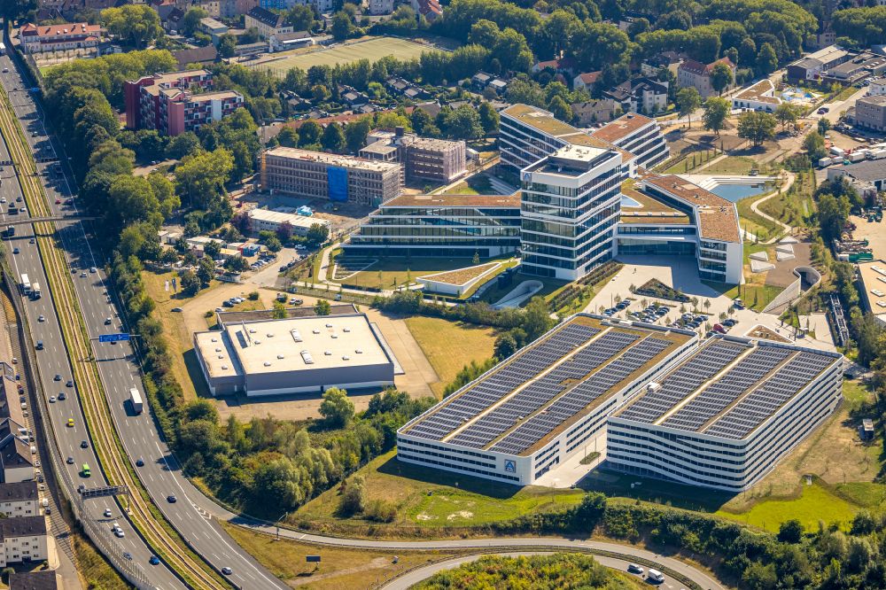 Essen von oben - Neubau des Unternehmens- Verwaltungsgebäude ALDI-Nord Campus in Essen im Bundesland Nordrhein-Westfalen, Deutschland
