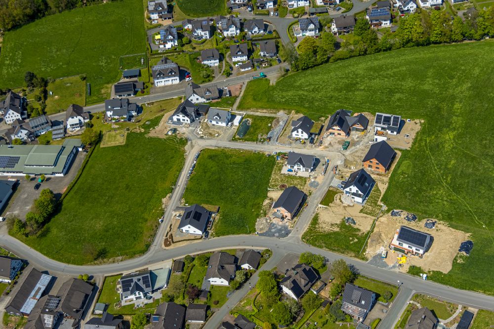Luftaufnahme Dorlar - Neubau - Villa im Wohngebiet einer Einfamilienhaus- Siedlung in Dorlar im Bundesland Nordrhein-Westfalen, Deutschland