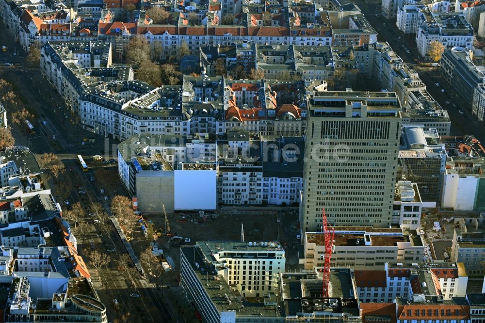 Berlin von oben - Neubau Wohn- und Geschäftshaus an der Knesebeckstraße im Ortsteil Charlottenburg in Berlin, Deutschland