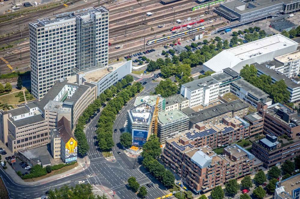 Dortmund aus der Vogelperspektive: Neubau Wohn- und Geschäftshaus Wallring in Dortmund im Bundesland Nordrhein-Westfalen, Deutschland