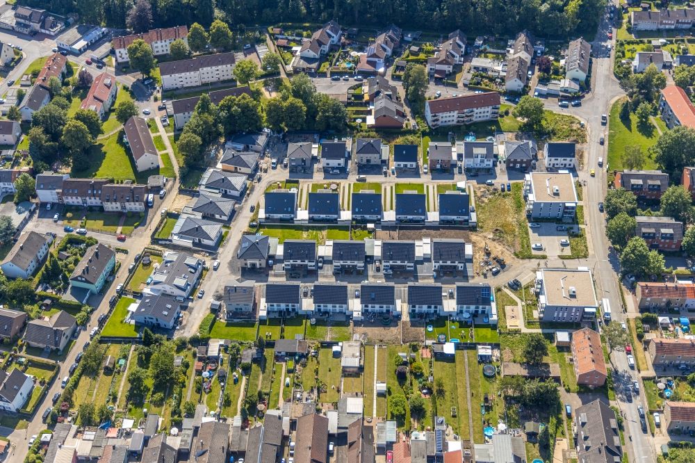 Luftaufnahme Hamm - Neubau- Wohngebiet einer Einfamilienhaus- Siedlung in Hamm im Bundesland Nordrhein-Westfalen, Deutschland