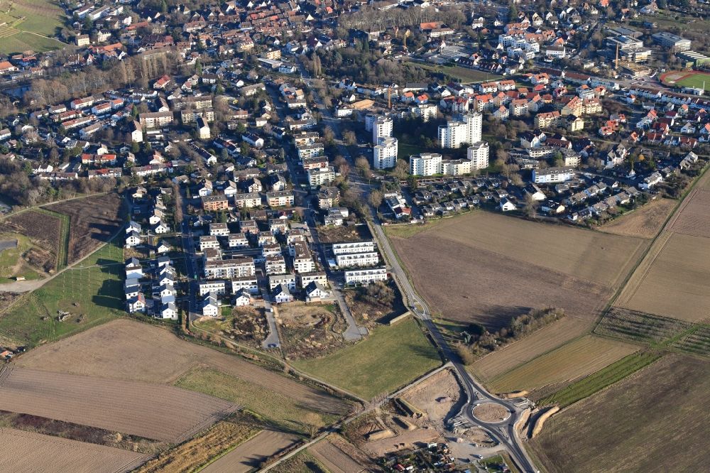 Luftaufnahme Staufen im Breisgau - Neubau- Wohngebiet einer Einfamilienhaus- Siedlung Rundacker als Modellstadtteil in Staufen im Breisgau im Bundesland, Deutschland