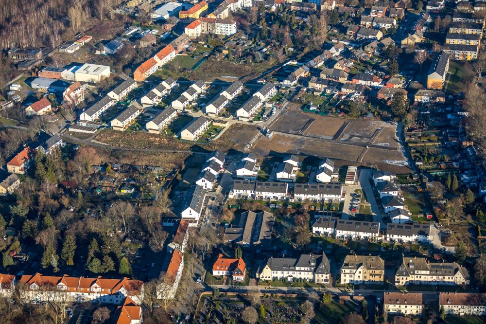 Luftbild Gelsenkirchen - Neubau- Wohngebiet einer Reihenhaus- Siedlung im Ortsteil Ückendorf in Gelsenkirchen im Bundesland Nordrhein-Westfalen, Deutschland