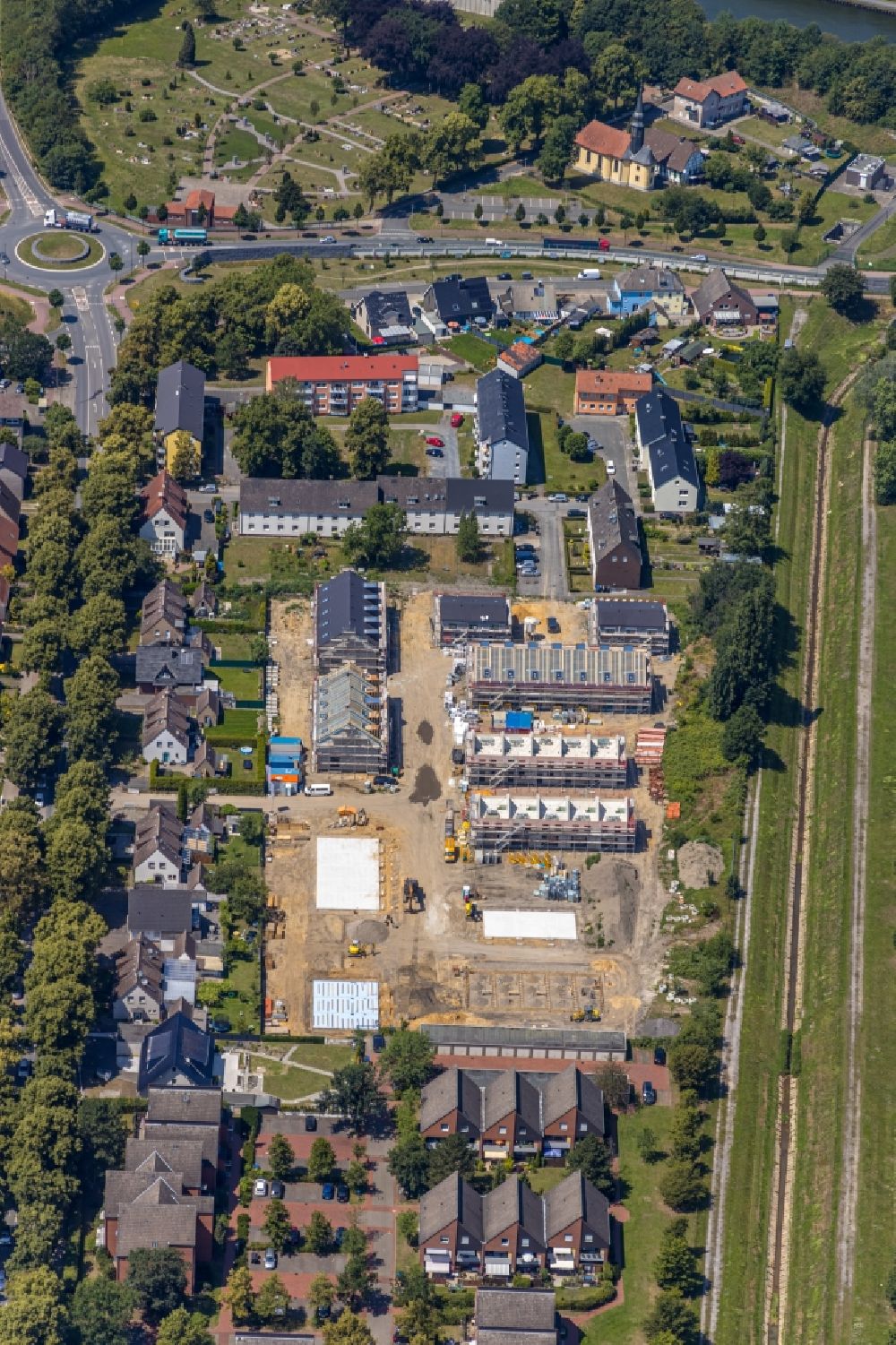 Luftaufnahme Hamm - Neubau- Wohngebiet einer Reihenhaus- Siedlung Zum Torksfeld im Ortsteil Herringen in Hamm im Bundesland Nordrhein-Westfalen, Deutschland