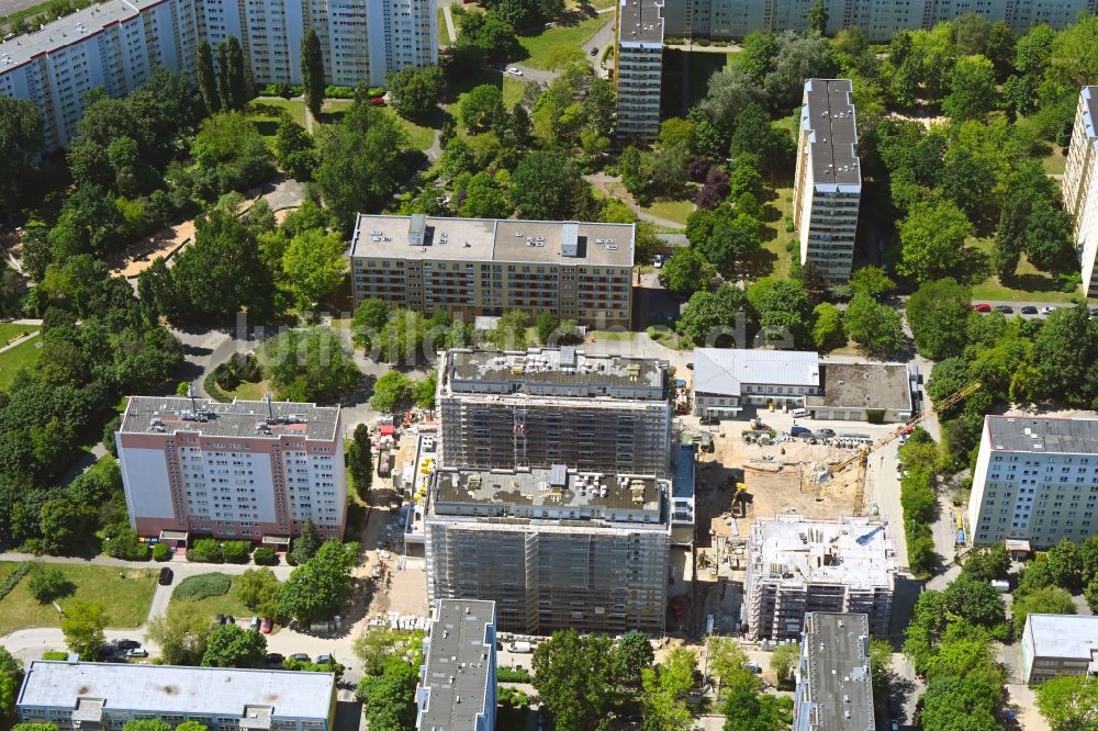 Luftbild Berlin - Neubau eines Wohnhauses an der Marchwitzastraße im Ortsteil Marzahn in Berlin, Deutschland