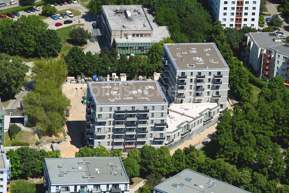 Luftaufnahme Berlin - Neubau eines Wohnhauses Die Neuen Ringkolonnaden im Ortsteil Marzahn in Berlin, Deutschland