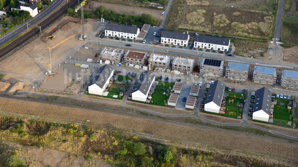 Hersel von oben - Neubaugebiet für Einfamilienhäuser in Bornheim-Hersel im Bundesland Nordrhein-Westfalen, Deutschland