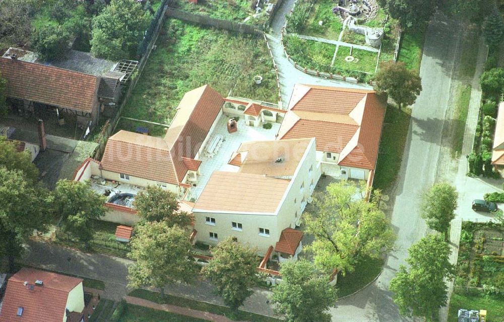 Luftbild Nedlitz / BRB - Neubauvilla an der Lindenallee in Nedlitz (nordöstlich von Zerbst) in Sachsen - Anhalt.