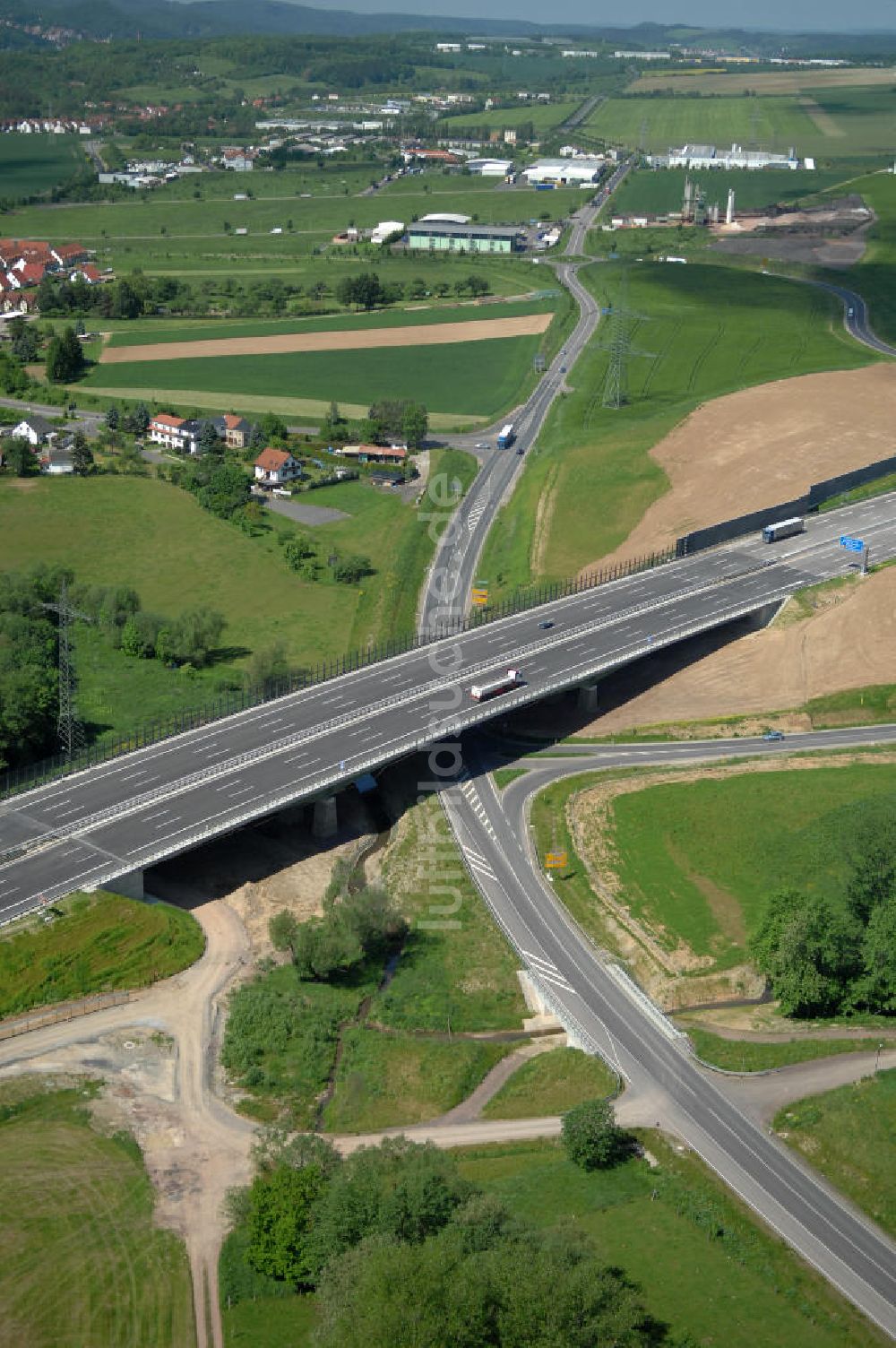 Luftaufnahme Großenlupnitz - Neue A4 - Böbertal- Brücke - new Böbertal - bridge on the motorway course E40 / A4 in thuringia