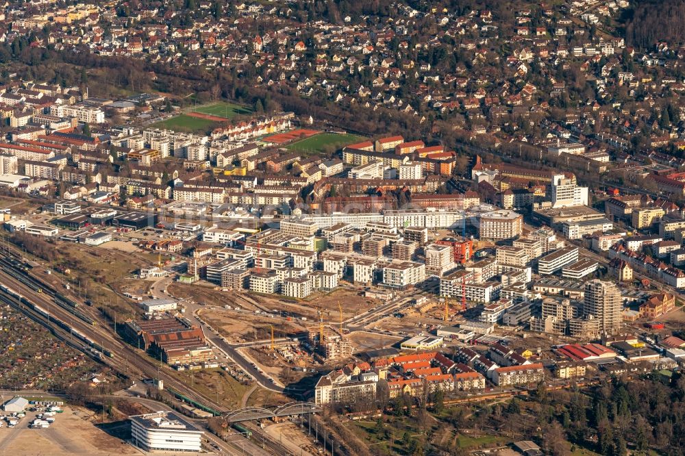 Luftaufnahme Freiburg im Breisgau - Neuer Stadtteil Güterbahnhof Nord im Stadtgebiet in Freiburg im Breisgau im Bundesland Baden-Württemberg, Deutschland