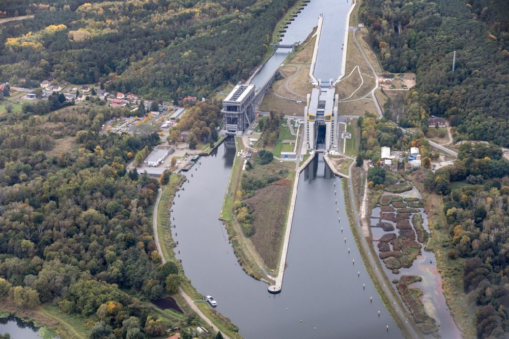 Niederfinow von oben - Neues Schiffshebewerk Niederfinow am Finowkanal im Bundesland Brandenburg