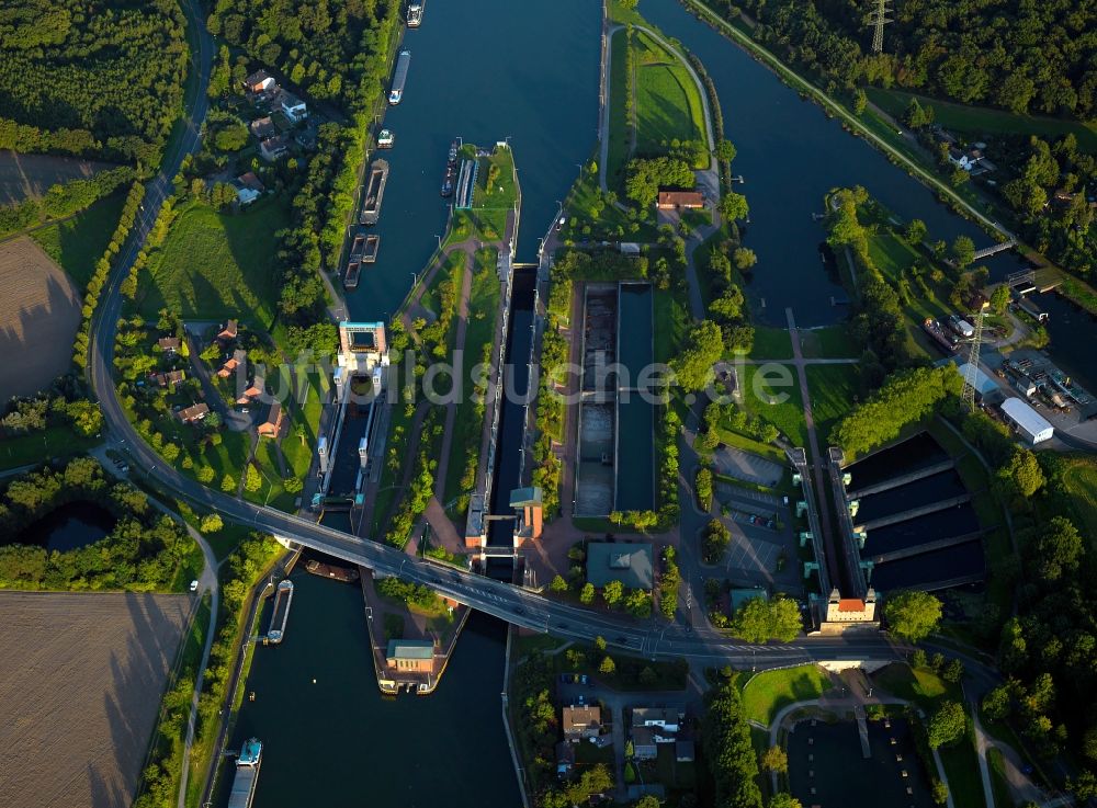 Luftaufnahme Waltrop - Neues Schiffshebewerk und Sparschleuse in Waltrop im Bundesland Nordrhein-Westfalen
