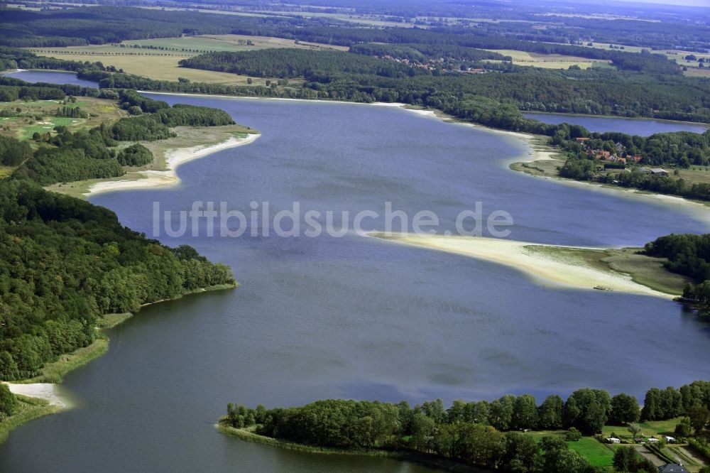 Kähnsdorf aus der Vogelperspektive: Niedrigwasser Pegel an den Uferbereiche des Sees Großer Seddiner See in Kähnsdorf im Bundesland Brandenburg, Deutschland